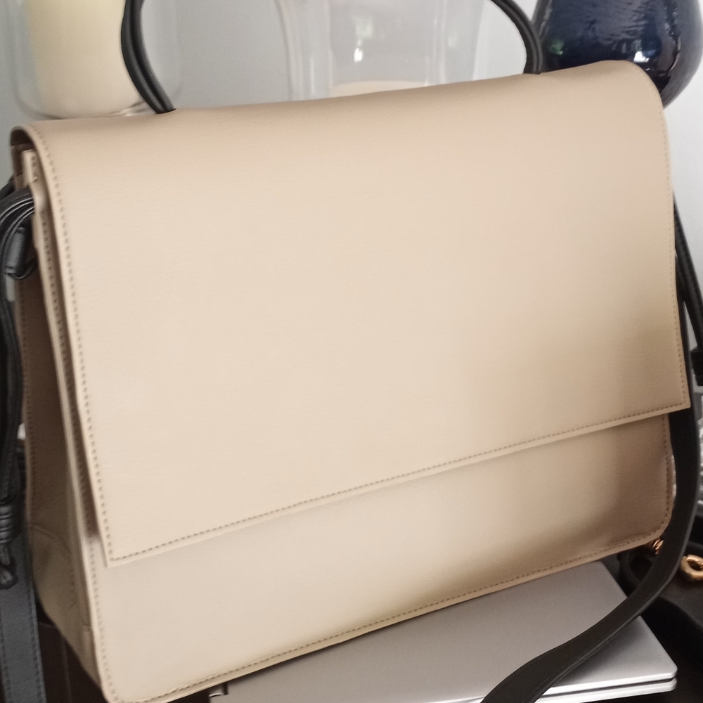 Von Holzhausen | The Handheld bag | Beige